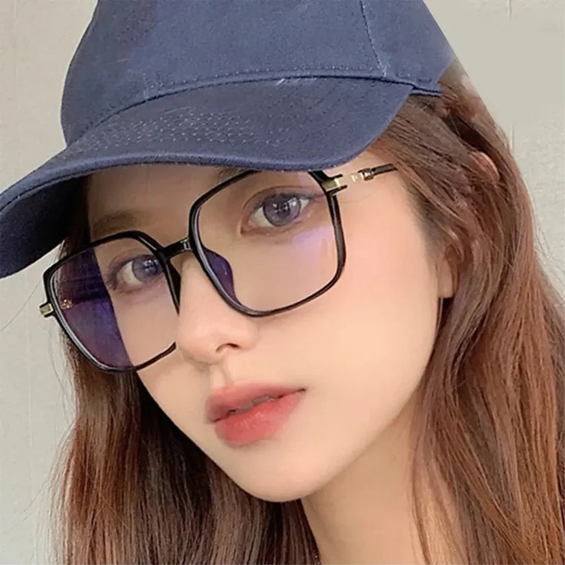 Oversized Square Anti-Radiation Reading Glasses – Blue Light Blocking Frame | Unisex UAE